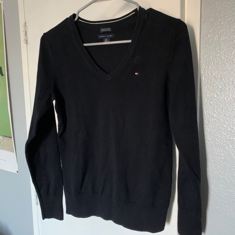 Tommy Hilfiger V neck top